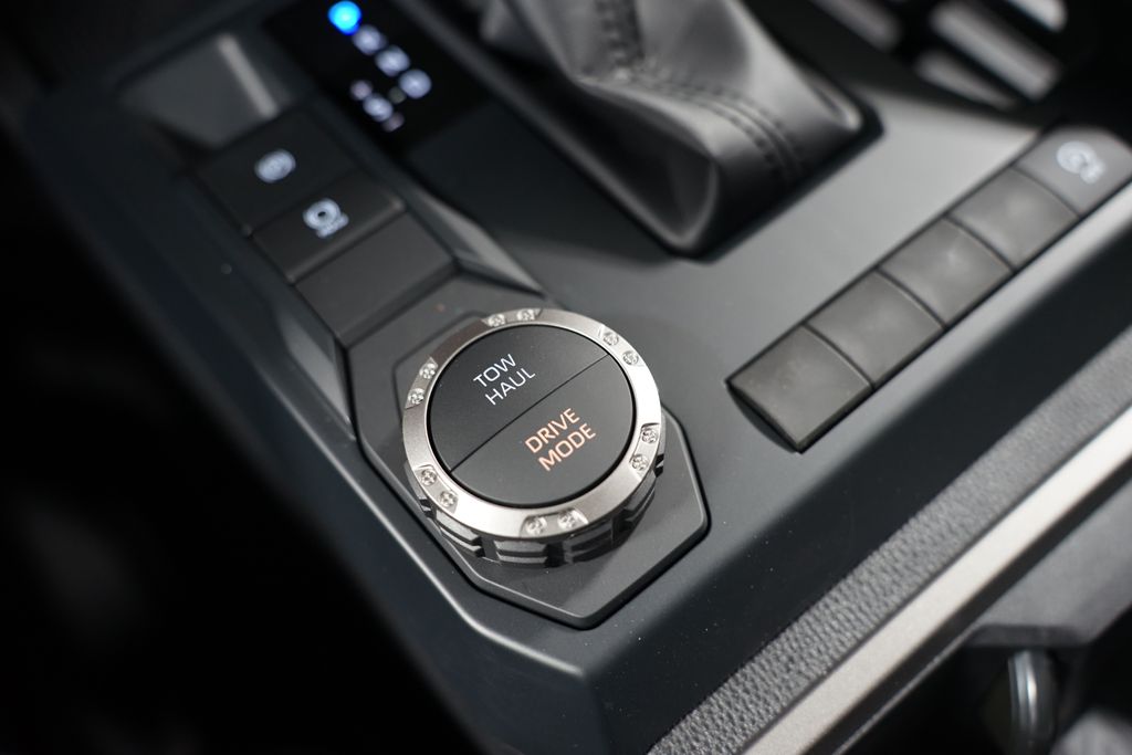 2025 Toyota Tacoma TRD Sport 23