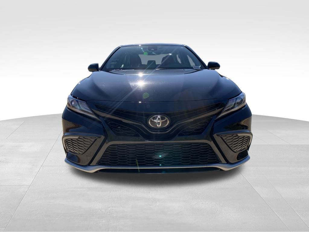 2023 Toyota Camry XSE 4