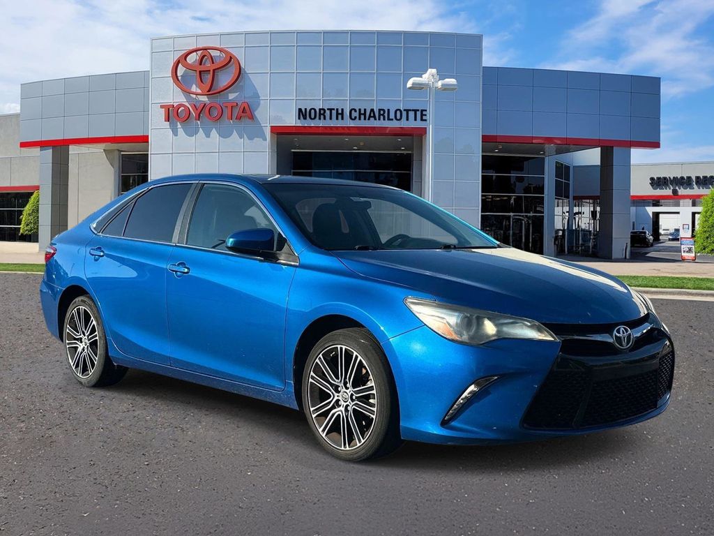 Blue Streak Metallic 2016 Toyota Camry Sedan Front-Wheel Drive 6-Speed Automatic