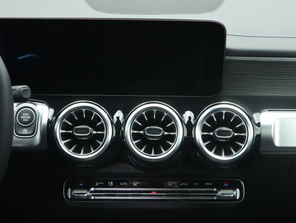 Thumbnail: 2025 Mercedes-Benz GLB - 14