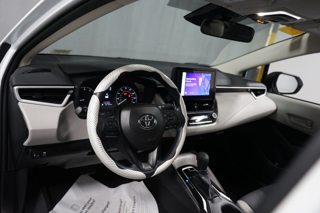 Thumbnail: 2025 Toyota Corolla - 11