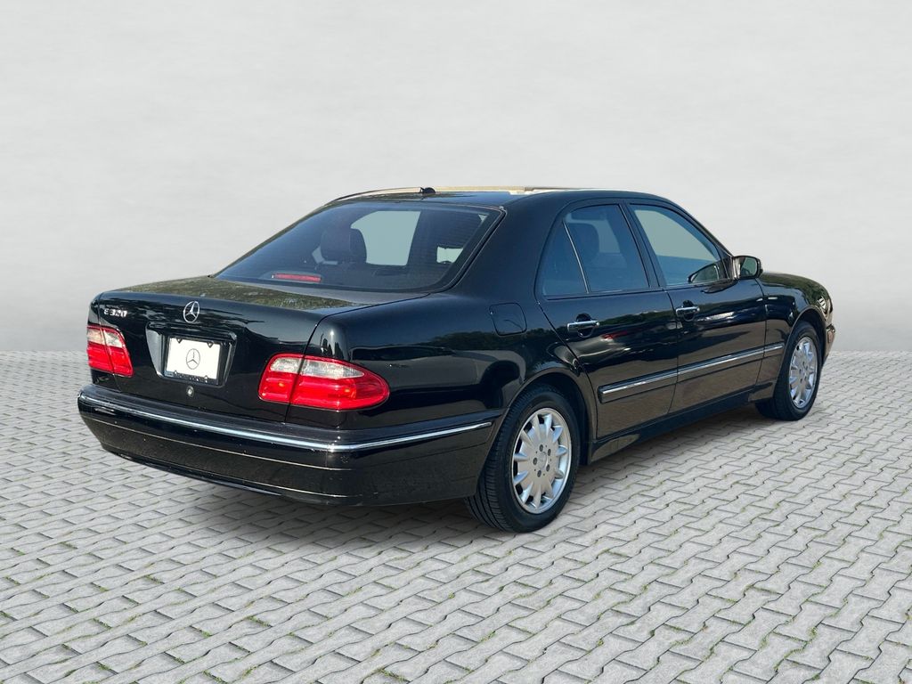 Thumbnail: 2001 Mercedes-Benz E-Class - 5