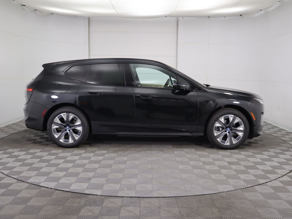 2025 BMW iX xDrive50 4