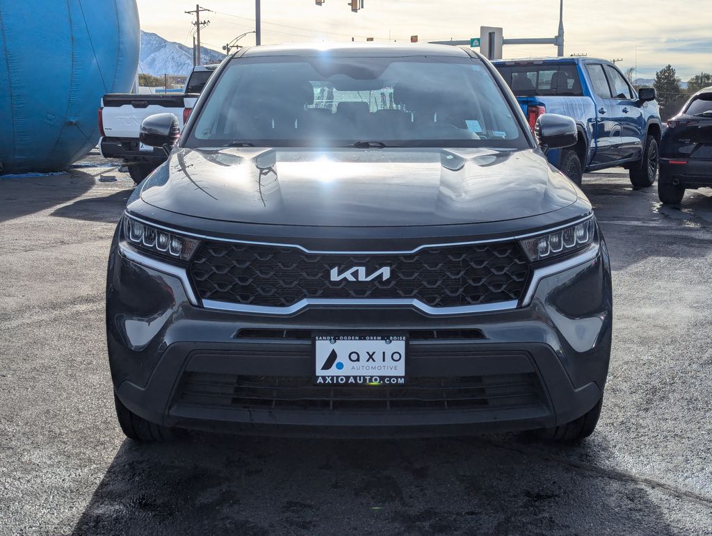 2022 Kia Sorento LX 10