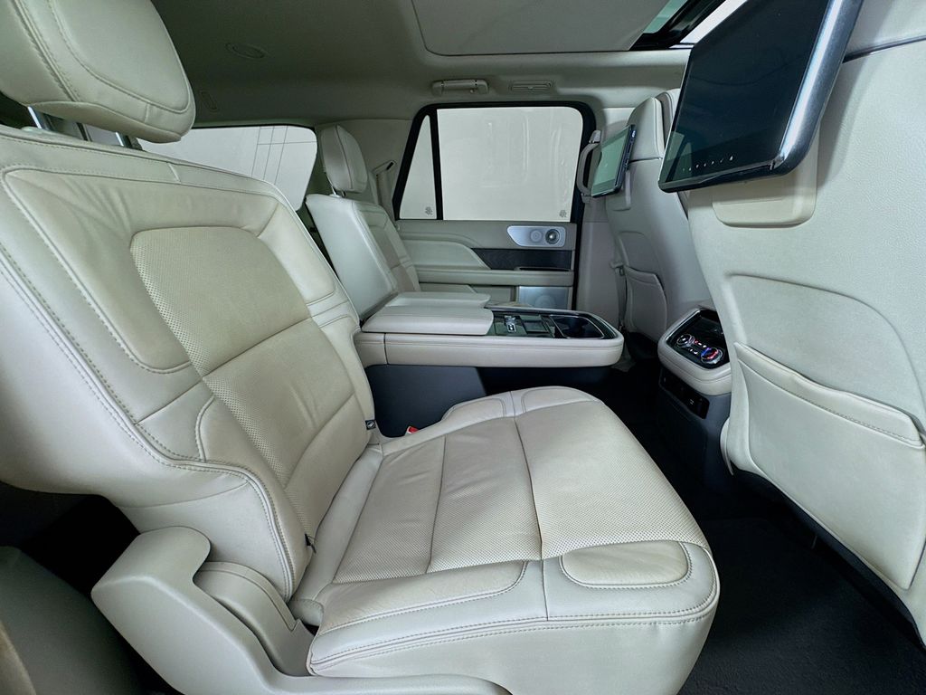 Used Car 2019 Lincoln Navigator L  Reserve For Sale Under $30,000 In Austin, Texas