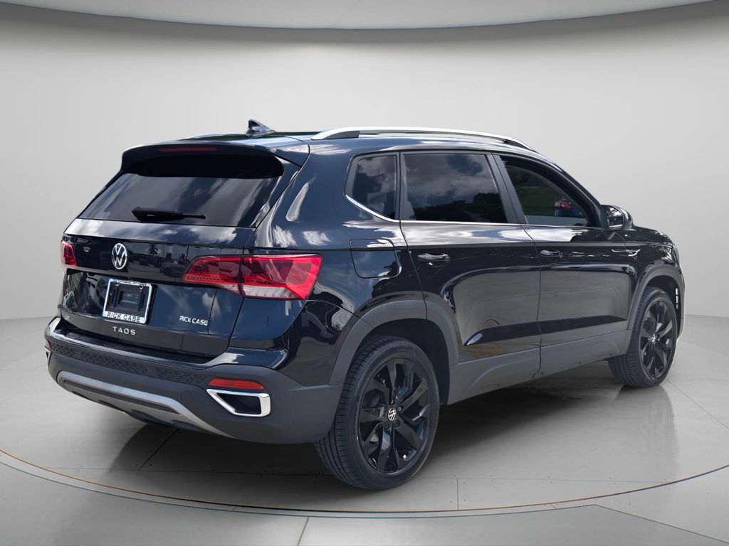 2023 Volkswagen Taos - $18,000