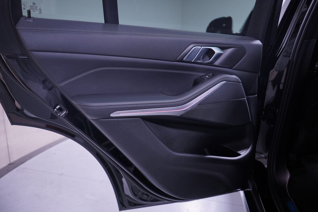 Thumbnail: 2023 BMW X5 - 15