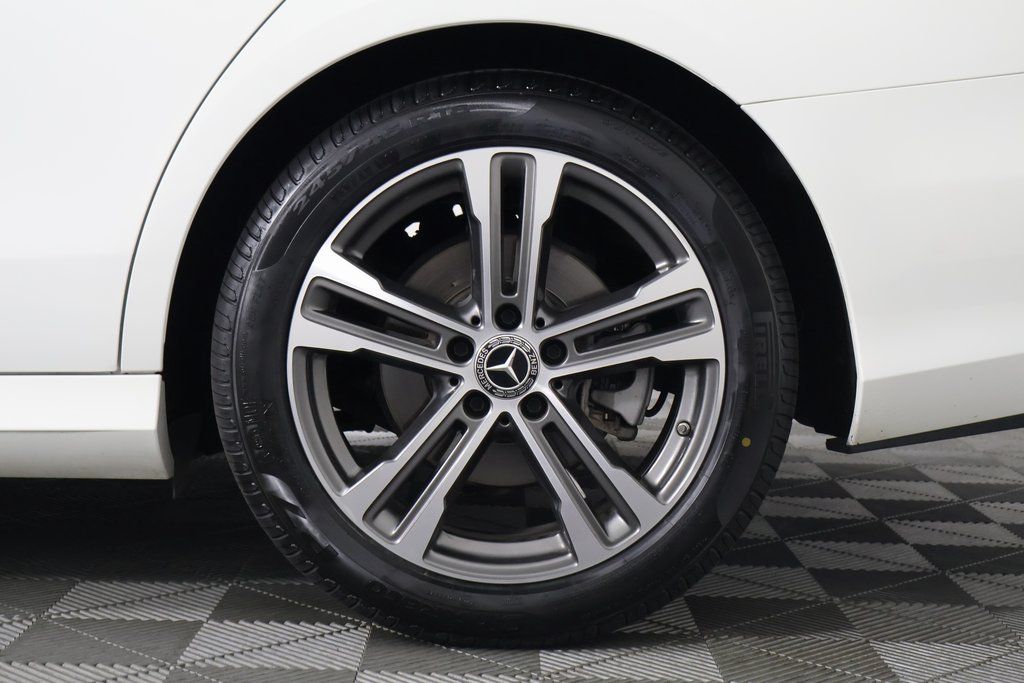 Thumbnail: 2021 Mercedes-Benz E-Class - 16