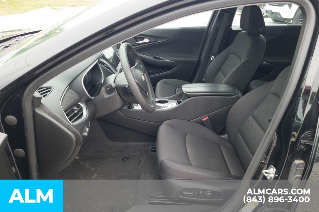 Used 2024 Black Chevrolet LT image 6
