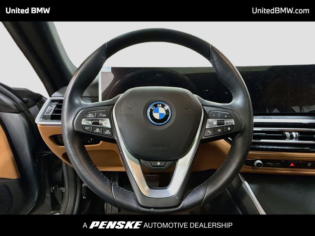 Thumbnail: 2024 BMW i4 - 13