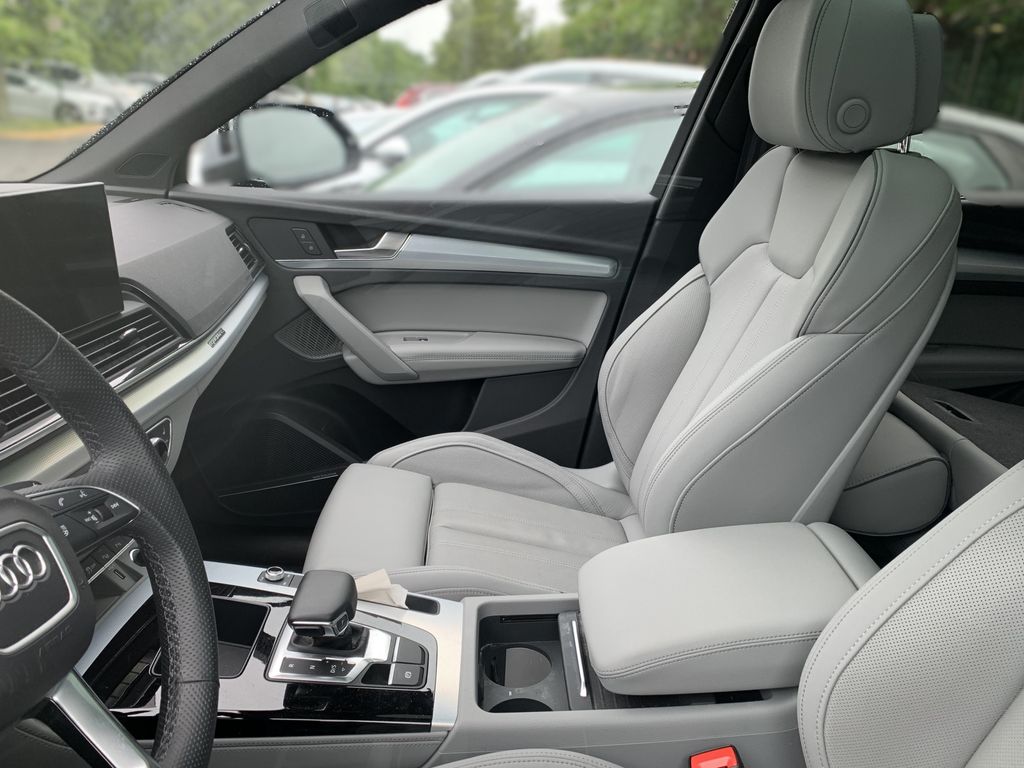 Thumbnail: 2024 Audi Q5 - 6