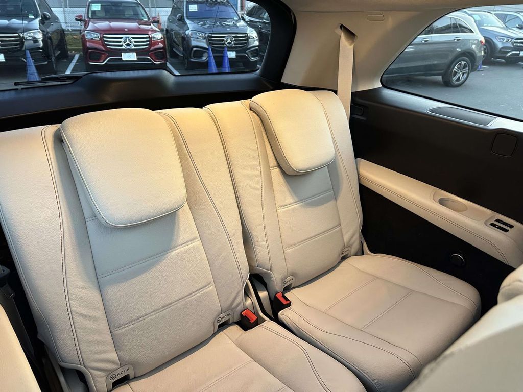 Thumbnail: 2023 Mercedes-Benz GLS - 29