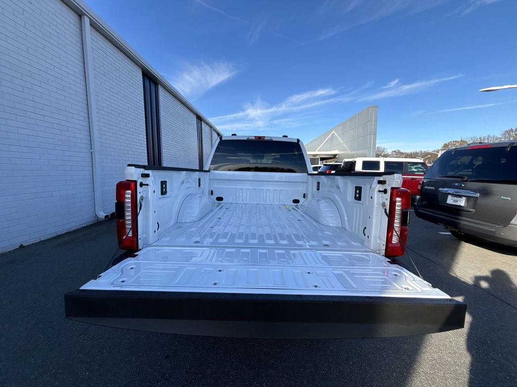New 2026 Star White Metallic Tri-Coat Ford F-250® Lariat® image 20