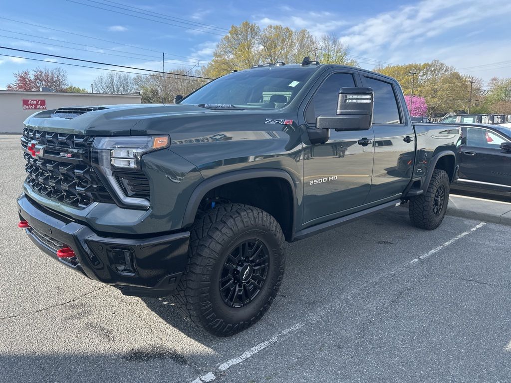 2026 Chevrolet Silverado 2500HD ZR2 Crew Cab 4WD