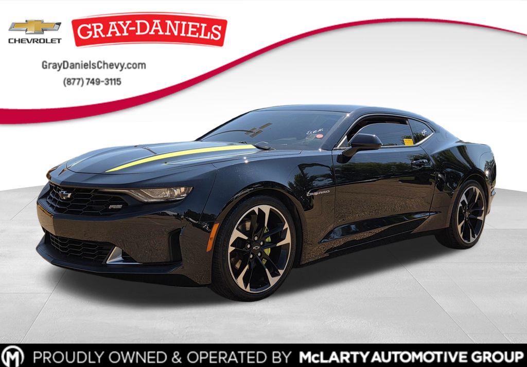2023 Chevrolet Camaro Negro Coupé Tracción trasera Automática