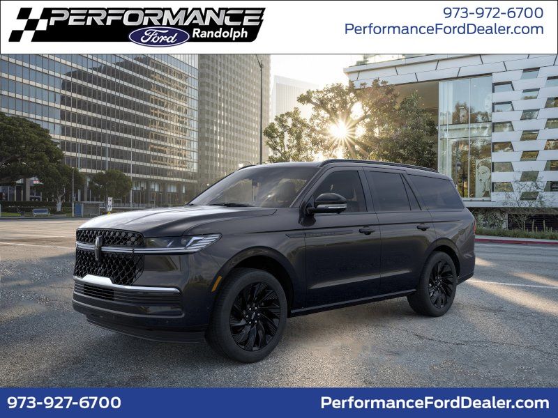 Infinite Black Metallic Clearcoat 2026 Lincoln Navigator SUV / Crossover Four-Wheel Drive Automatic