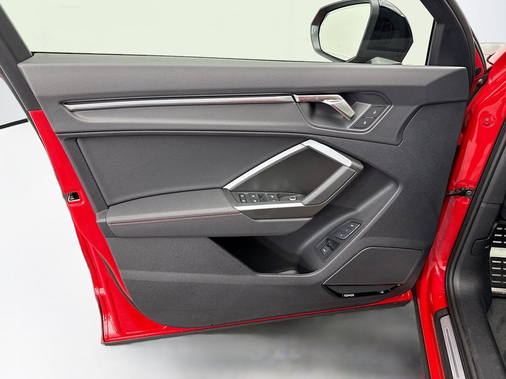 Thumbnail: 2025 Audi Q3 - 24