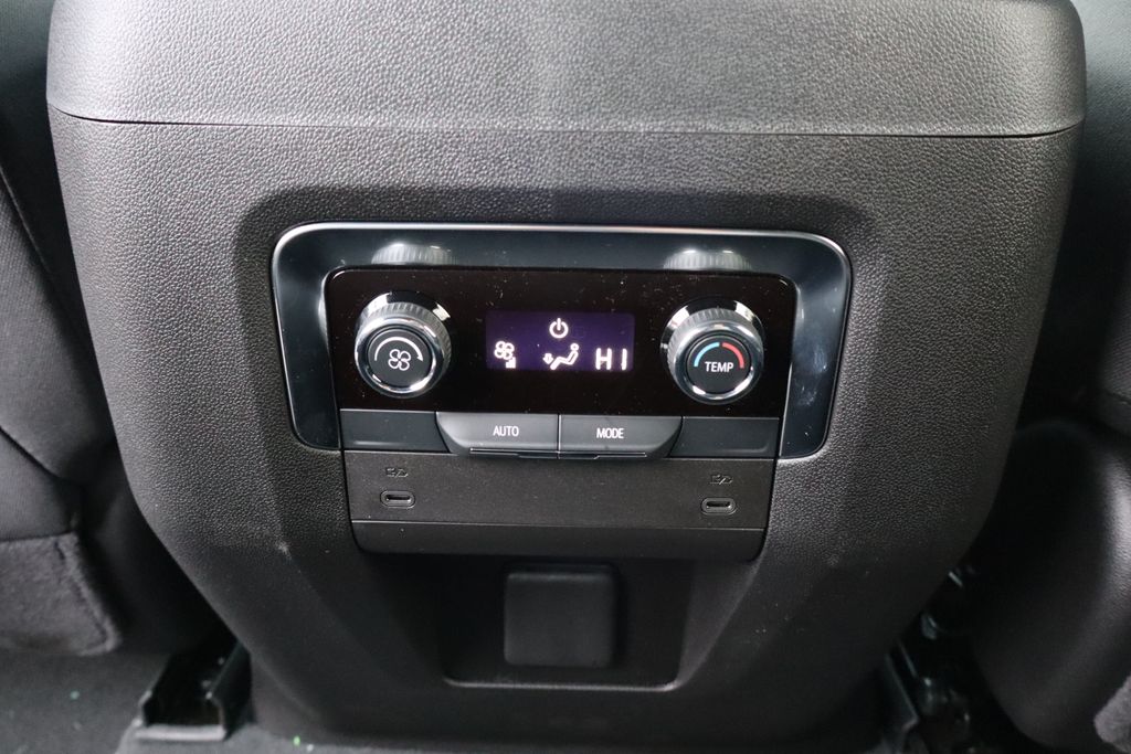 2025 Chevrolet Tahoe LS photo