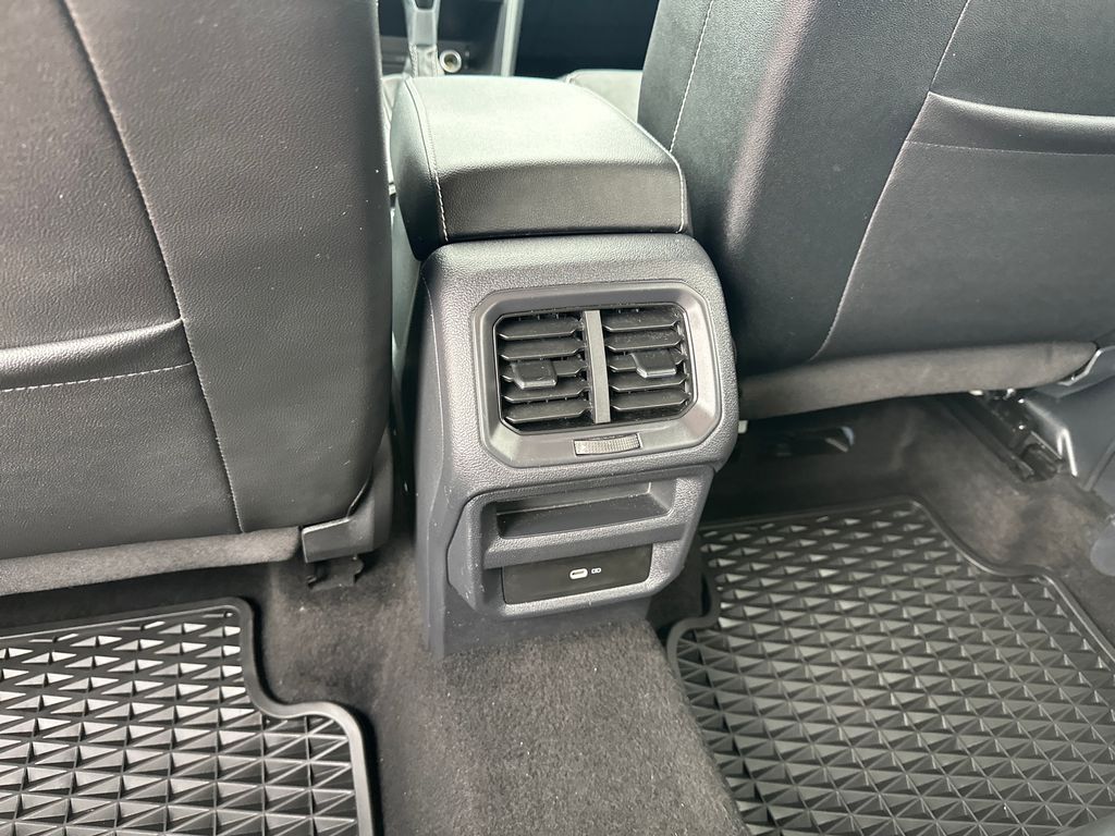 Used Car 2023 Volkswagen Taos  1.5t Se For Sale Under $20,000 In Austin, Texas