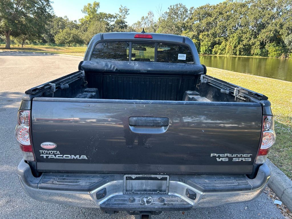 Thumbnail: 2015 Toyota Tacoma - 4