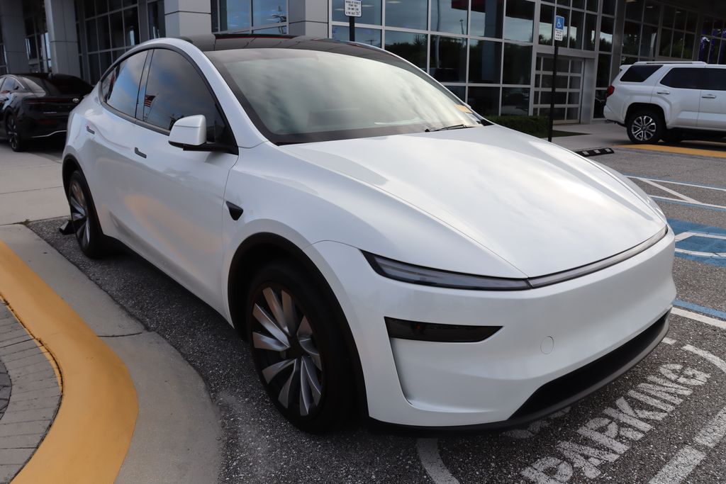 Thumbnail: 2026 Tesla Model Y - 6
