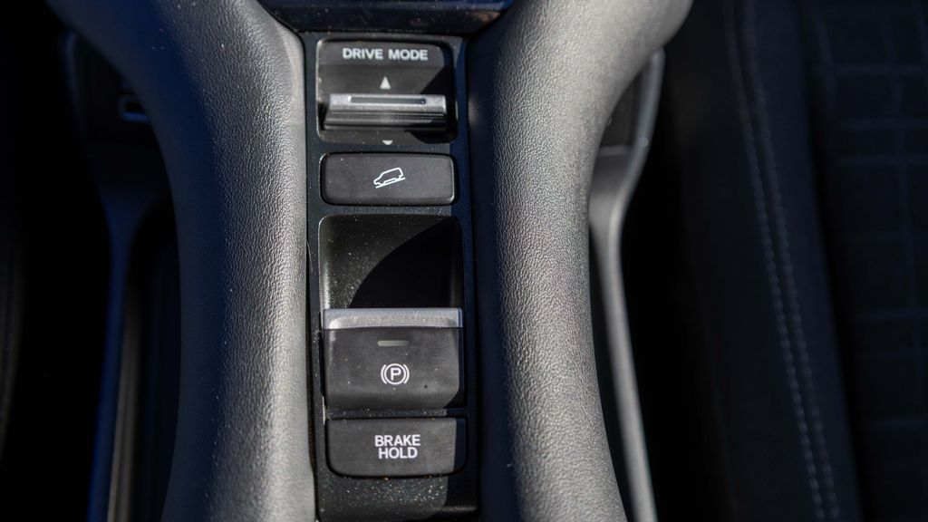 Used 2023 Honda HR-V LX 4D Sport Utility