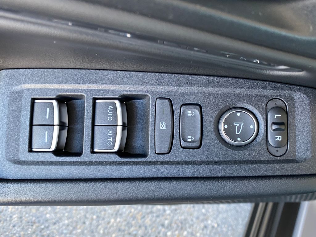 2023 Honda Accord EX 26