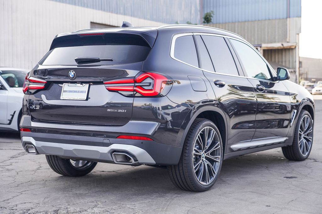 2024 BMW X3 sDrive30i 8