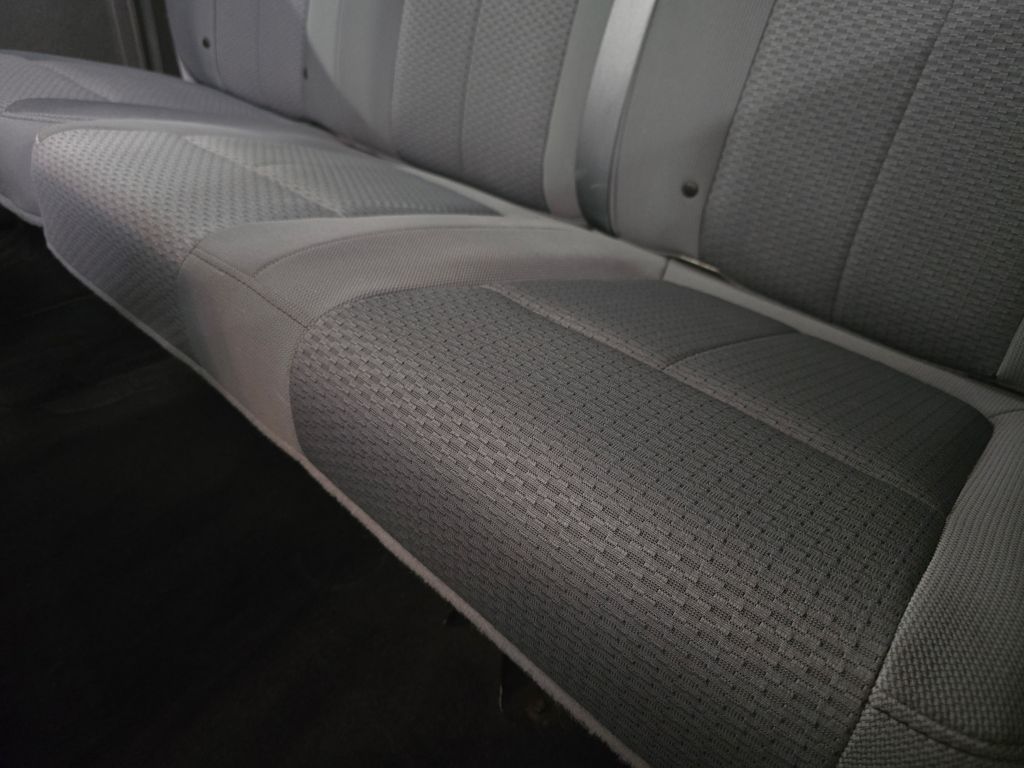 2011 Ford F-150 XLT photo 17