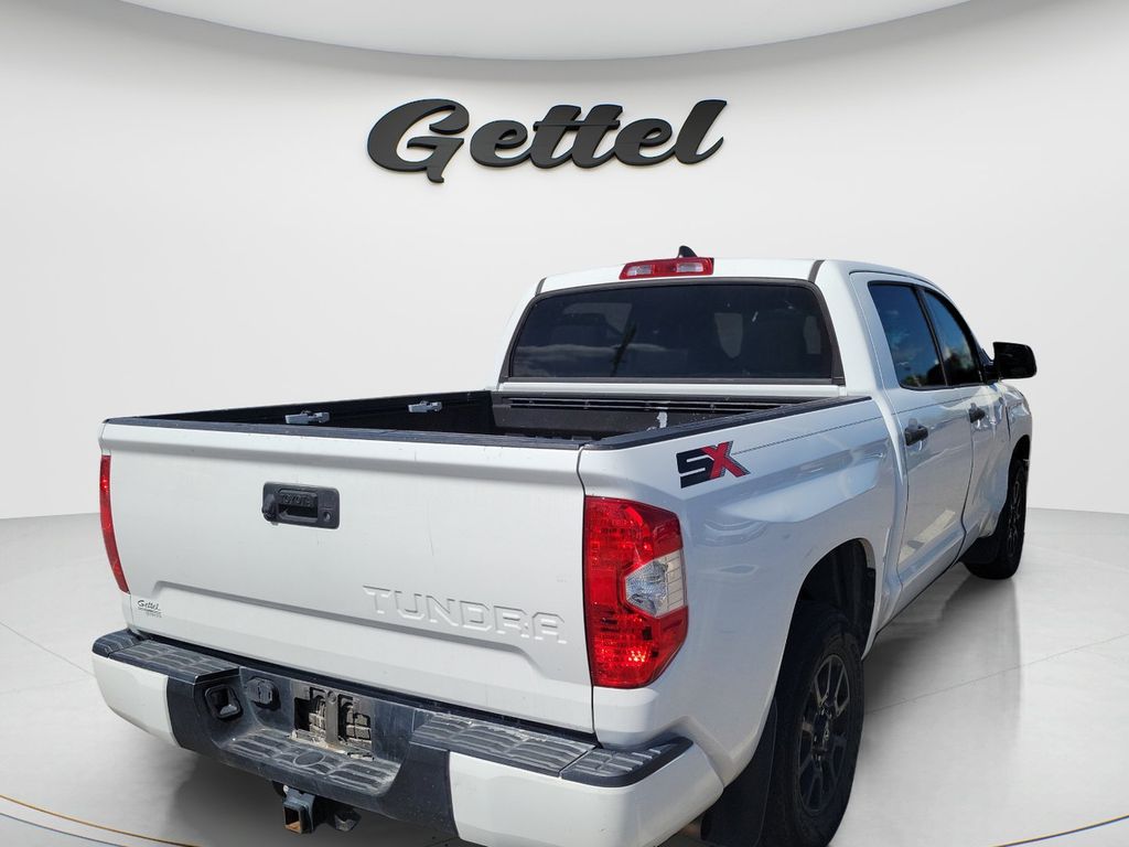 Used 2020 White Toyota SR5 image 4