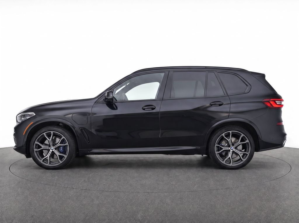 Thumbnail: 2021 BMW X5 - 28