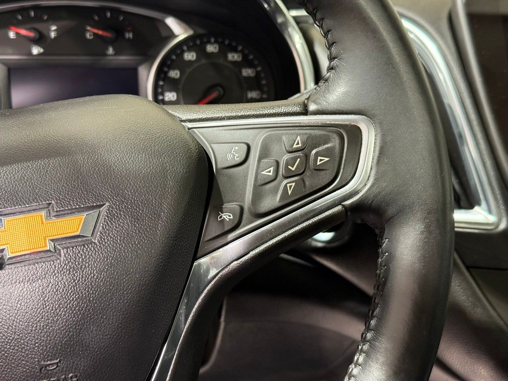 Thumbnail: 2017 Chevrolet Malibu - 22