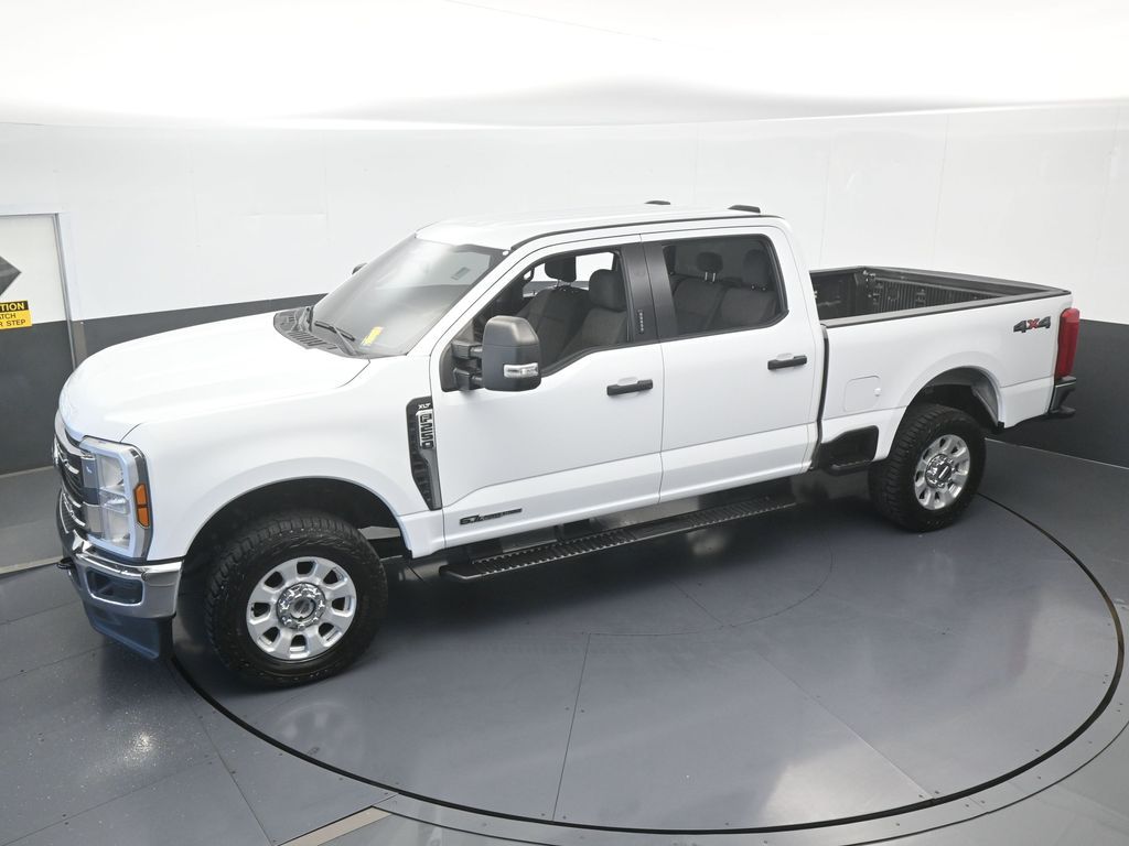 Used 2024 Oxford White Ford XLT image 49