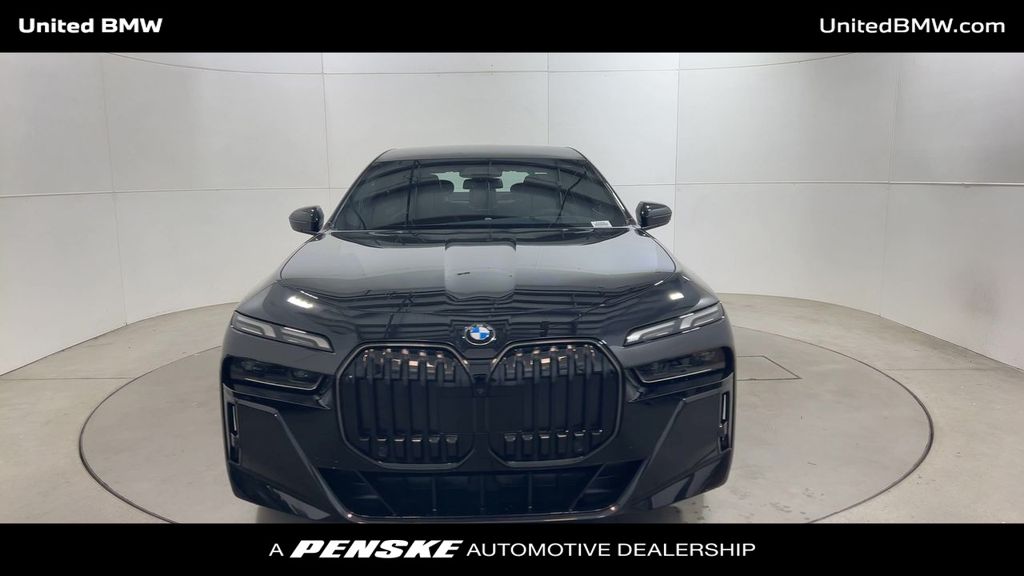 Thumbnail: 2025 BMW 7 Series - 3
