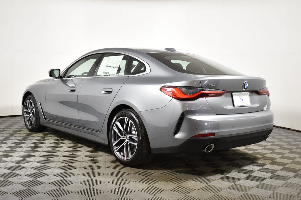 Thumbnail: 2026 BMW 4 Series - 5