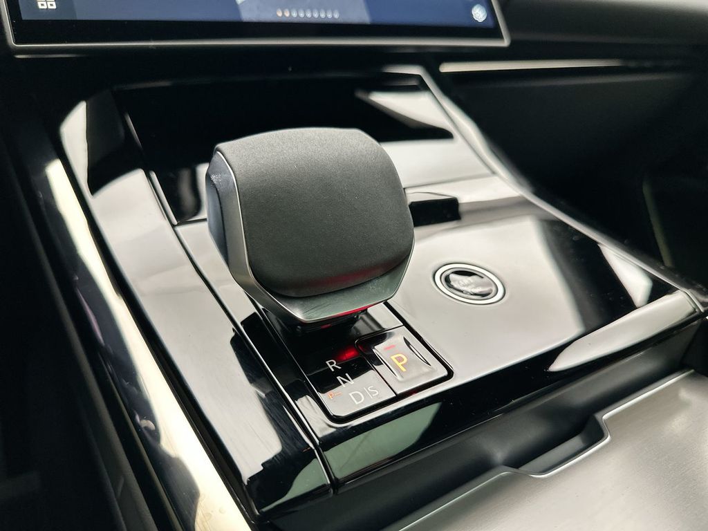 Thumbnail: 2026 Land Rover Range Rover Sport - 20