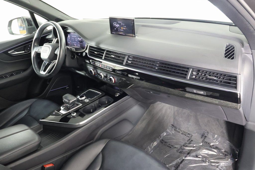 Thumbnail: 2019 Audi Q7 - 9