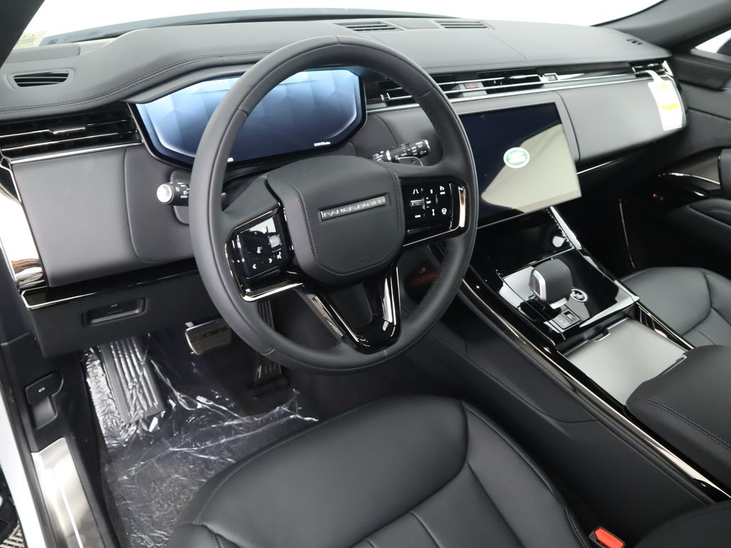 Thumbnail: 2025 Land Rover Range Rover Sport - 10