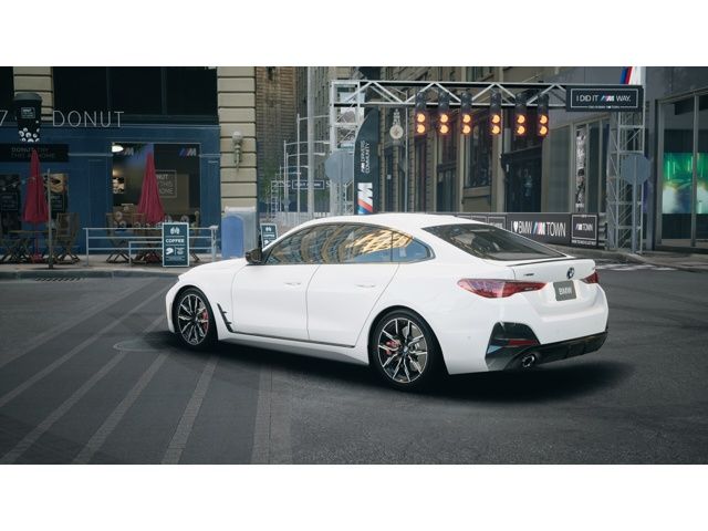 Thumbnail: 2026 BMW 4 Series - 2