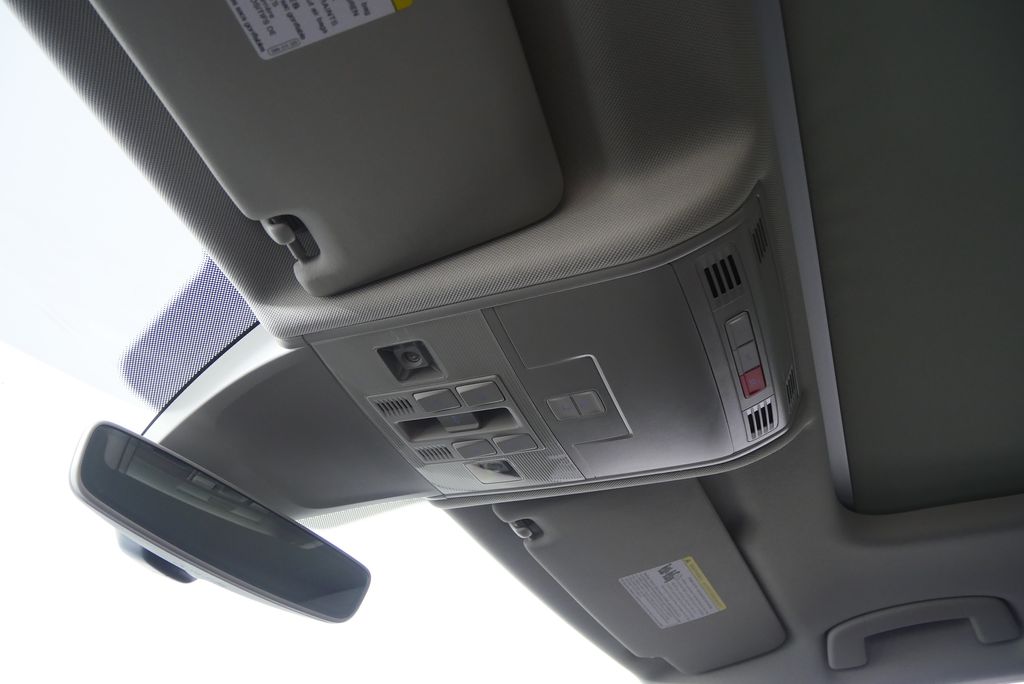 Thumbnail: 2019 Volkswagen Tiguan - 24