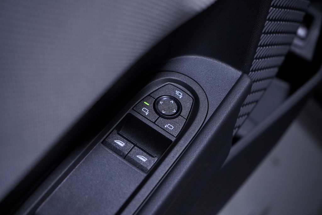 Thumbnail: 2026 MINI Cooper - 14