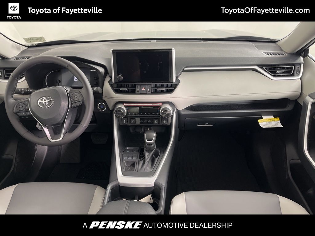 Thumbnail: 2025 Toyota RAV4 - 15