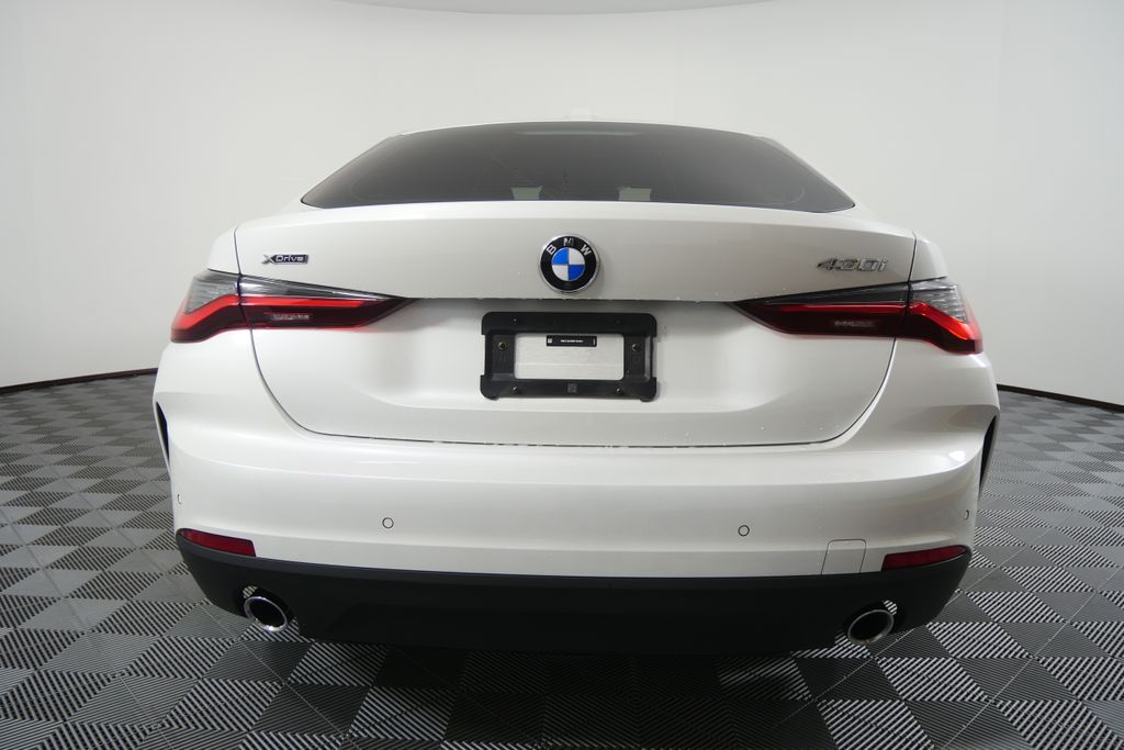 Thumbnail: 2024 BMW 4 Series - 4