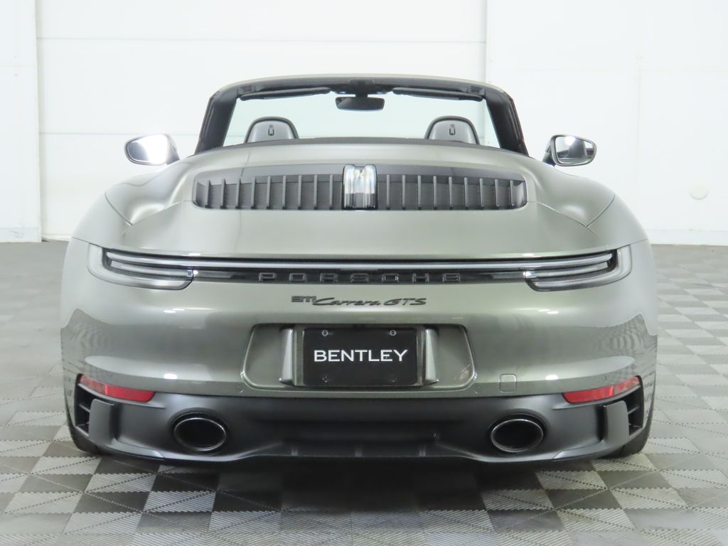 Thumbnail: 2022 Porsche 911 - 6