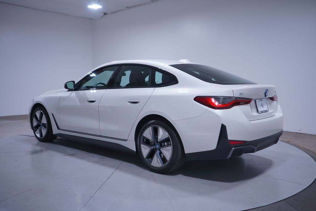Thumbnail: 2023 BMW i4 - 3