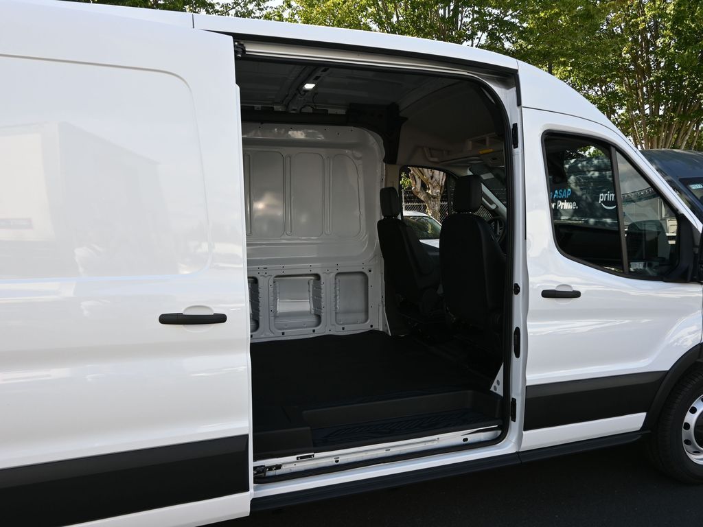 2025 Ford Transit 250