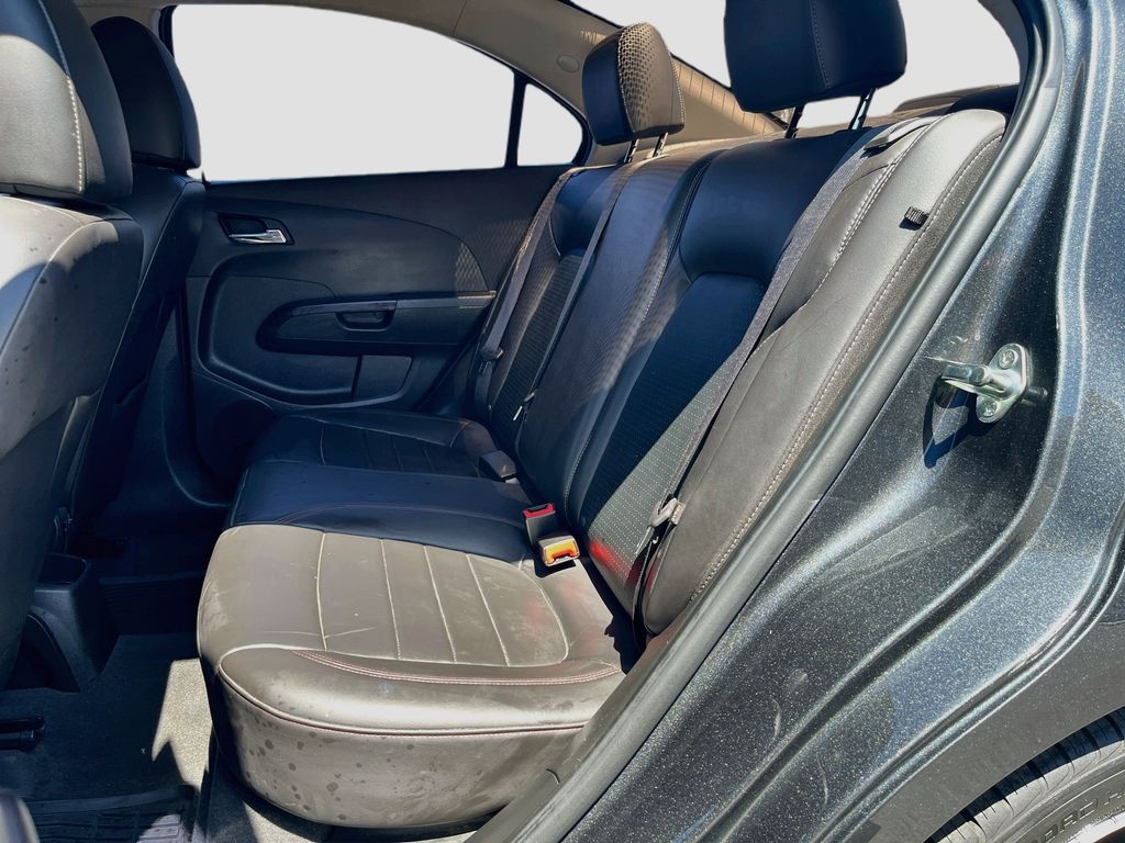 Used 2020 Gray Chevrolet Premier image 22