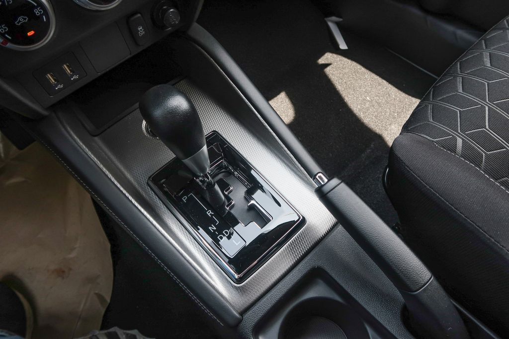2026 Mitsubishi Outlander Sport 2.0 ES