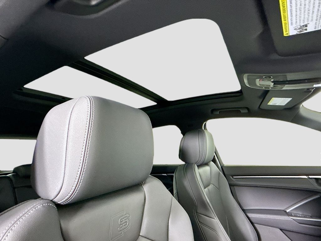 Thumbnail: 2025 Audi Q3 - 18