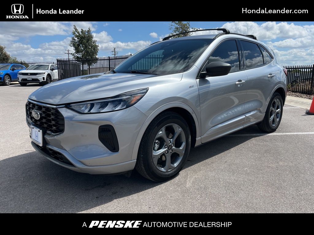 Thumbnail: 2023 Ford Escape - 1